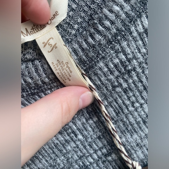 Matilda Jane Kayla drape split back long sleeve top - Picture 3 of 7